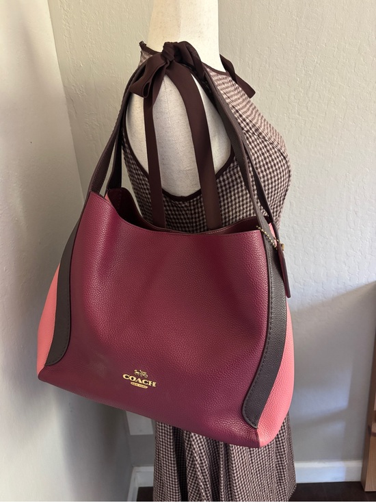 Coach Handbags - Coach Hadley Hobo Pebbled Leather Colorblock Shoulder Bag